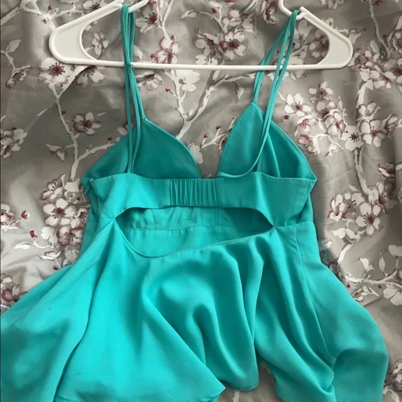 Top - Picture 2 of 2